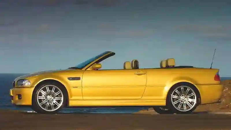 Культовые цвета BMW M возвращаются